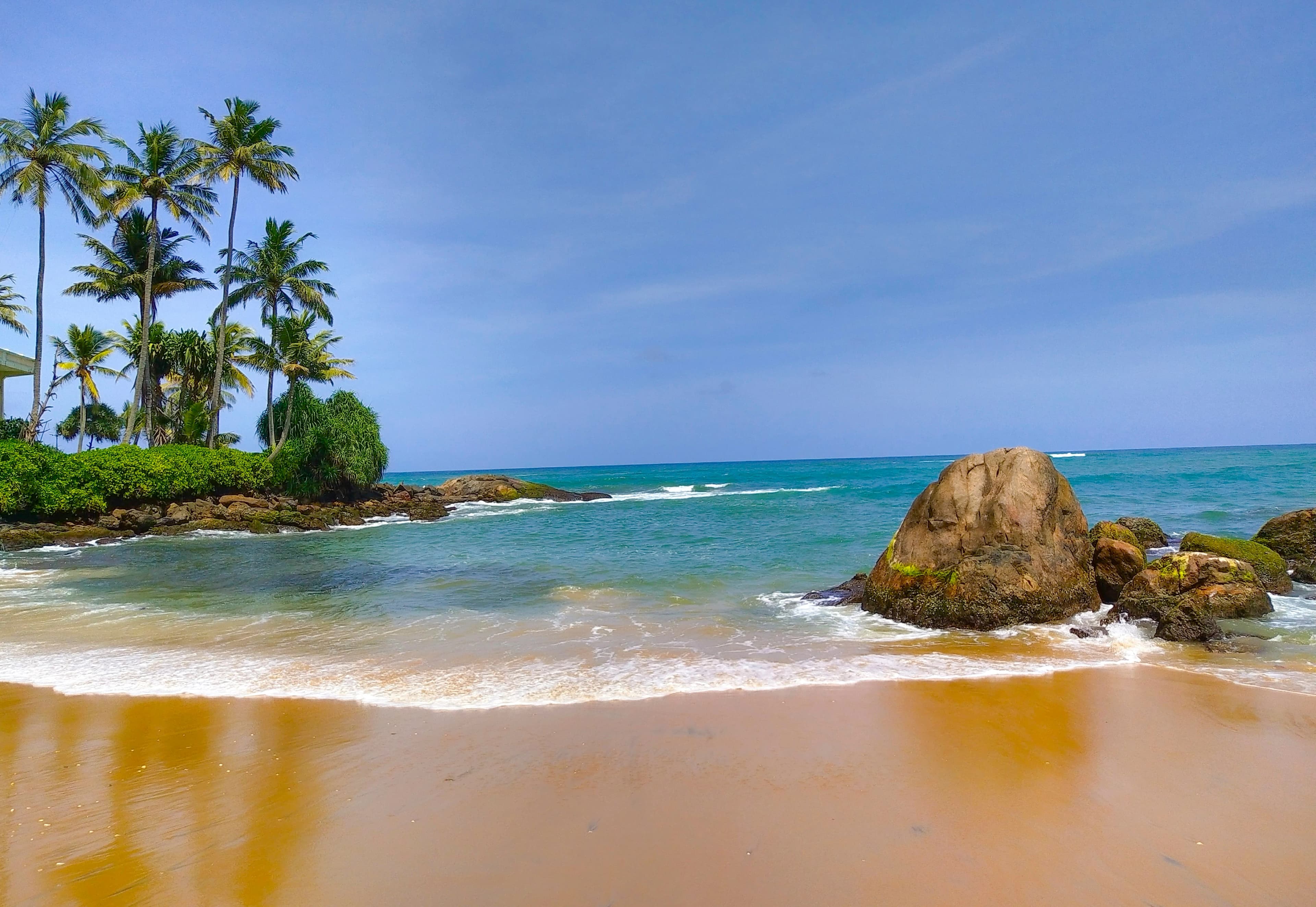 Surfing in Mirissa Sri Lanka - Private transfer to south coast beaches